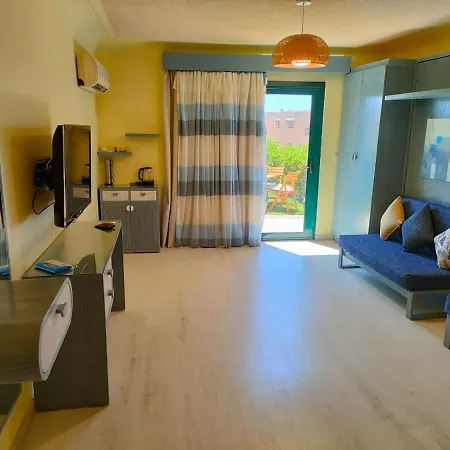 Vitamin Sea Studio - La Hacienda Ras Sudr